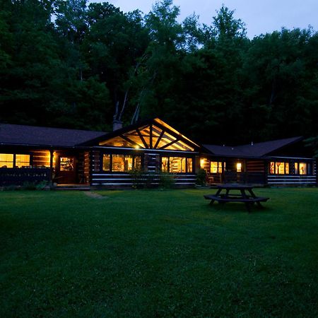 Creekwalk Inn Bed And Breakfast With Cabins Cosby Extérieur photo