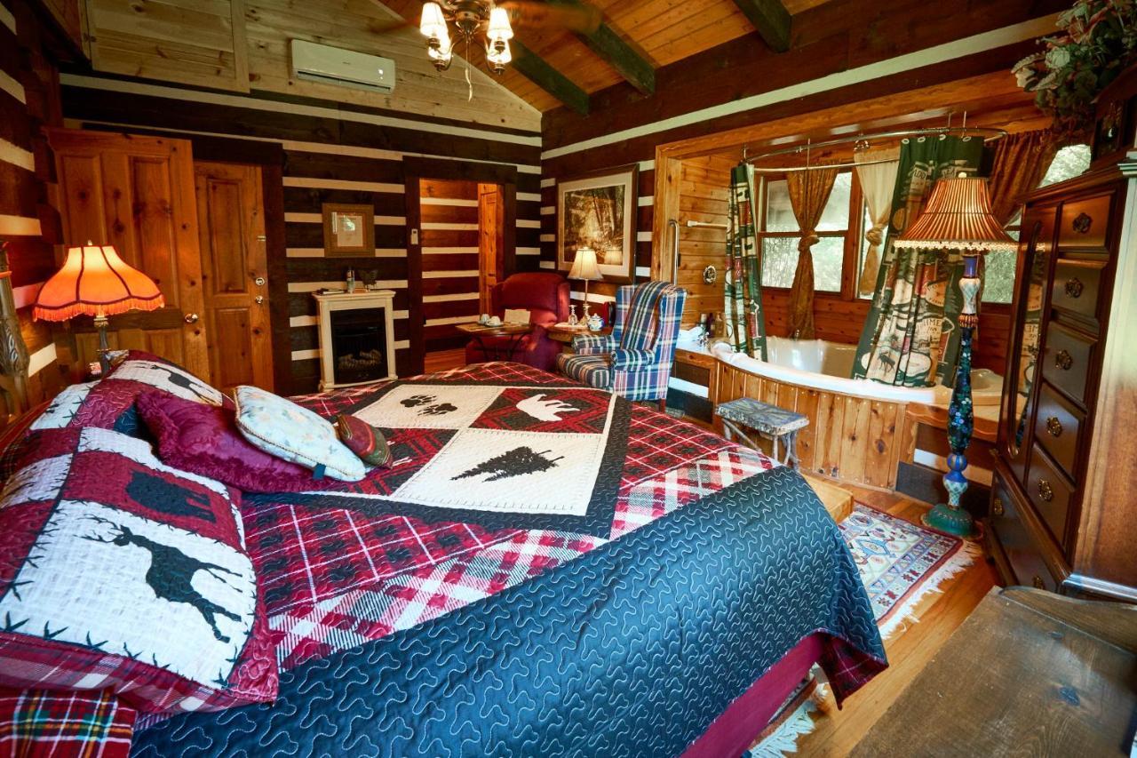 Creekwalk Inn Bed And Breakfast With Cabins Cosby Extérieur photo