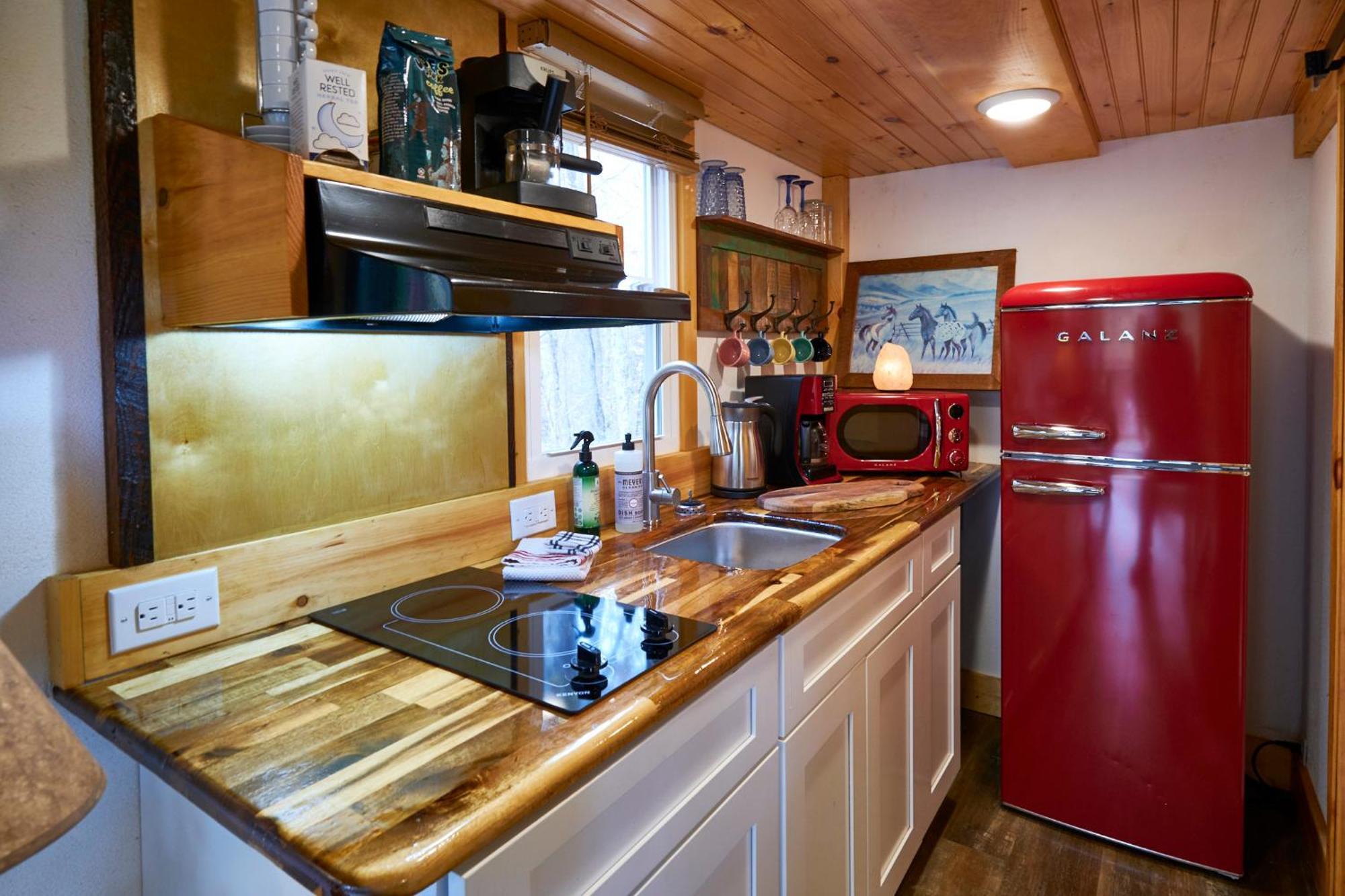 Creekwalk Inn Bed And Breakfast With Cabins Cosby Extérieur photo